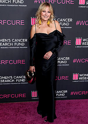Malin Akerman, 46'