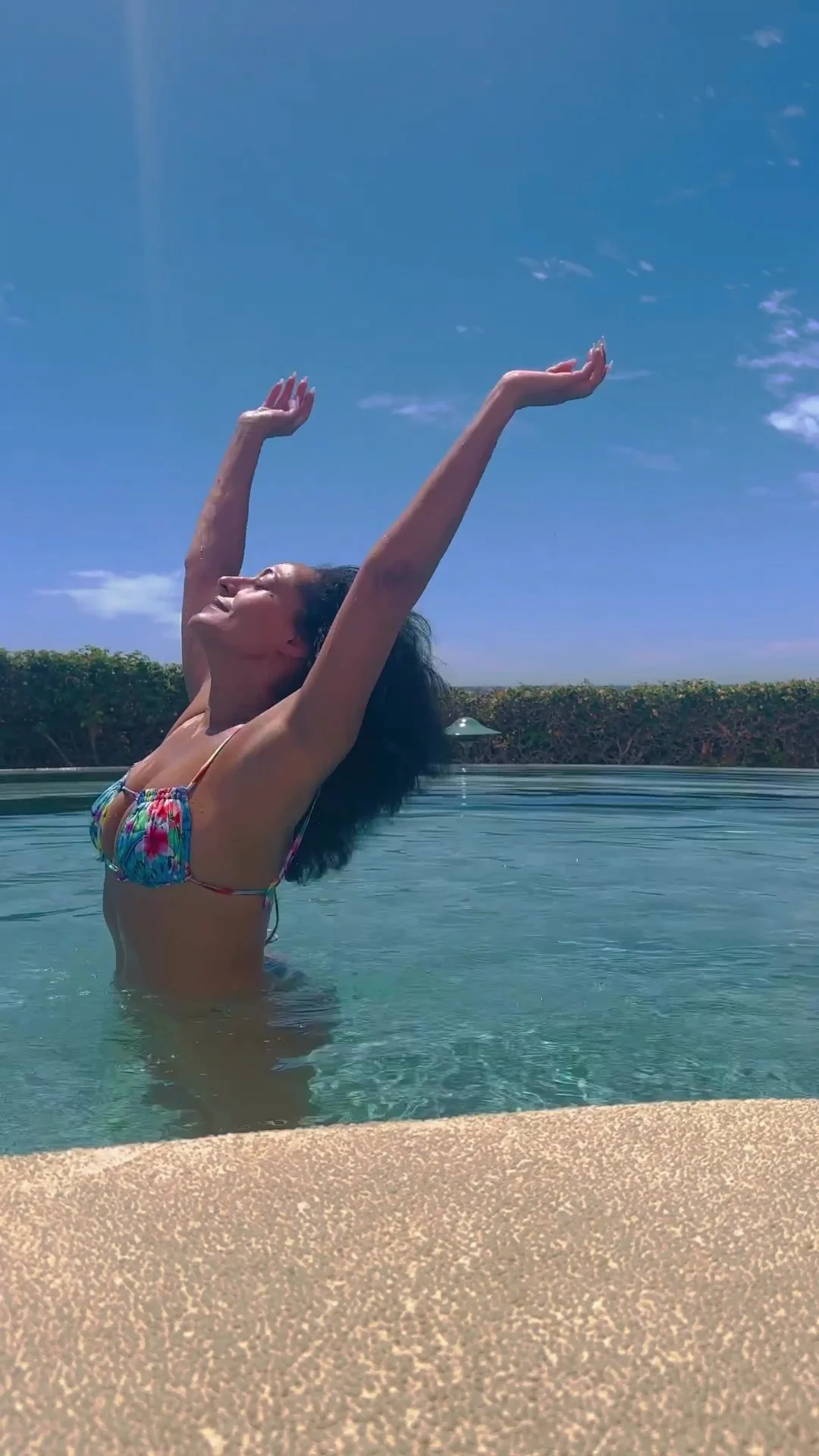 Tracee Ellis Ross, 52 picture 3 of 6