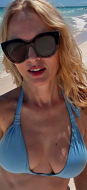 Heather Graham, 55'