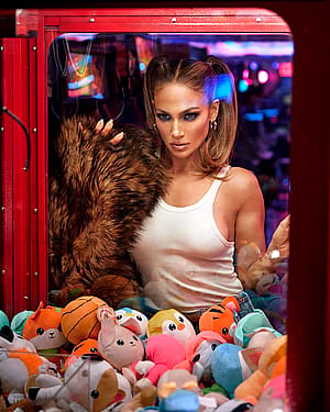 Jennifer Lopez, 52'