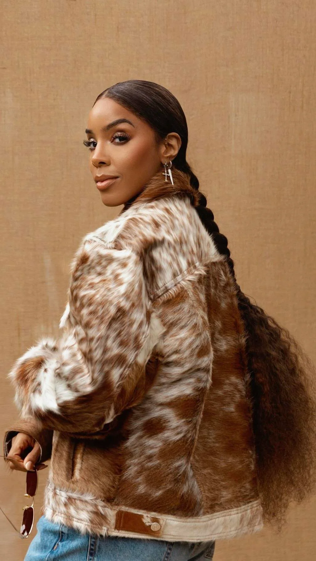 Kelly Rowland, 44 picture 2 of 2