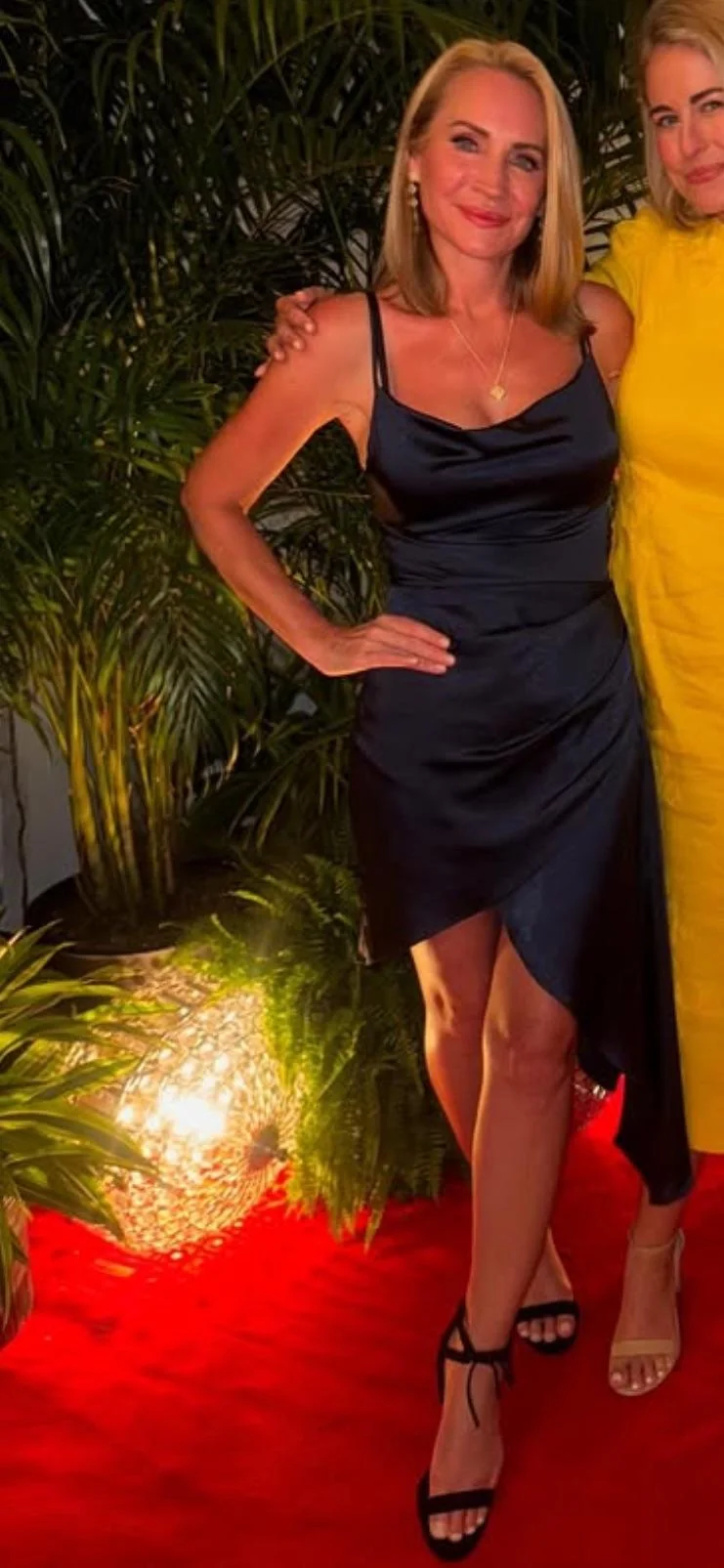Andrea Canning, 52 picture 2 of 5
