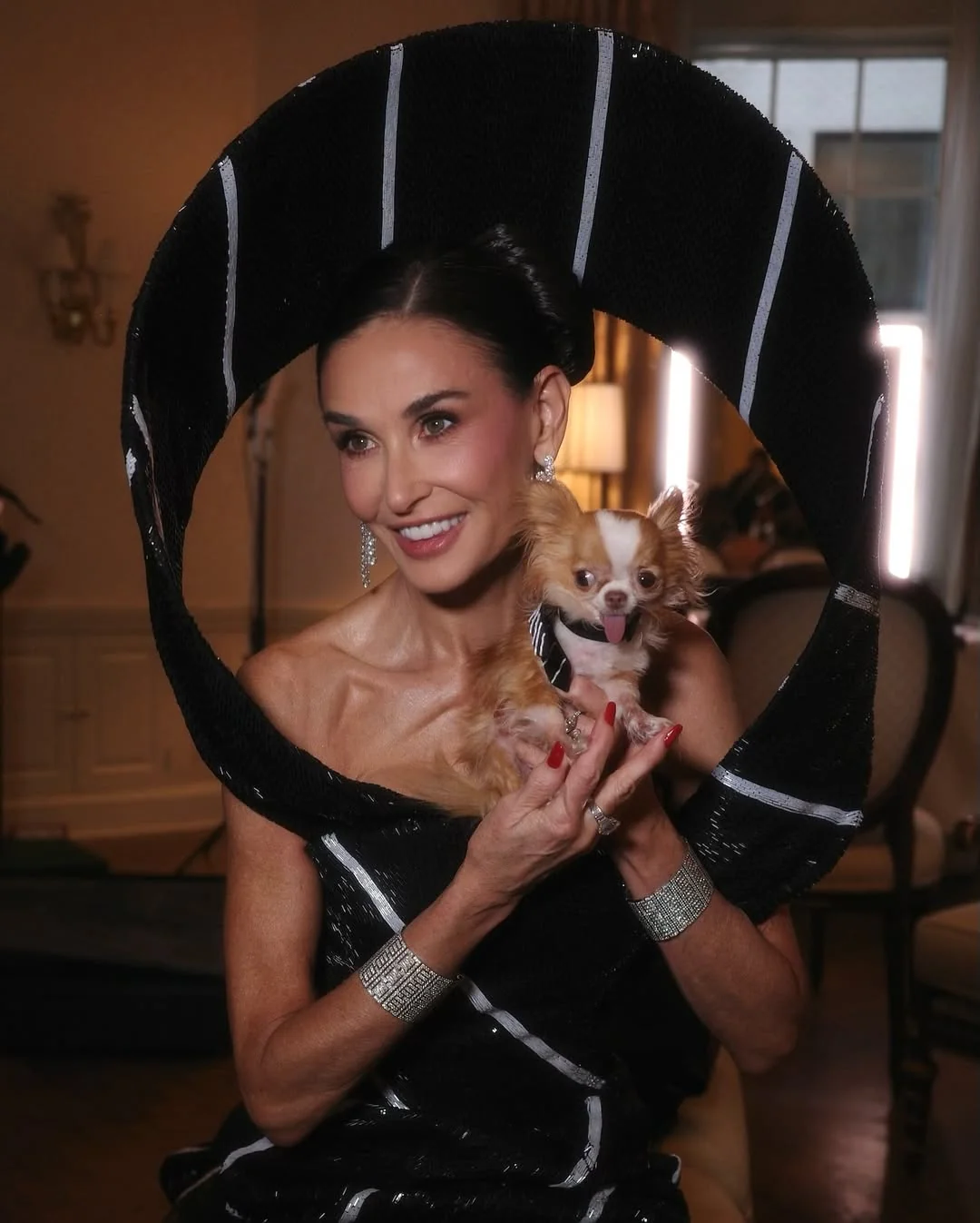 Demi Moore, 62 picture 2 of 9