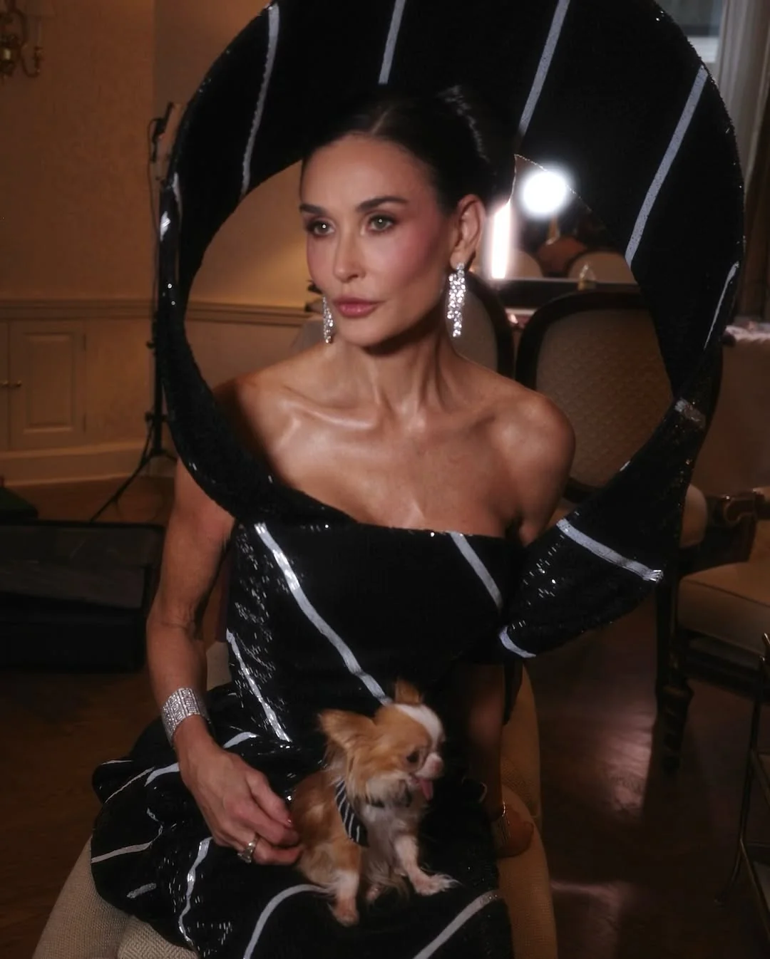 Demi Moore, 62 picture 8 of 9