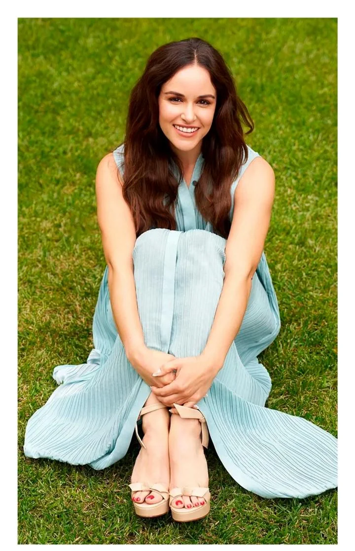 Melissa Fumero, 42 picture 1 of 1