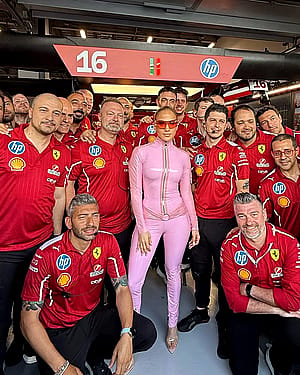 Jennifer Lopez, 55 pretty in pink'