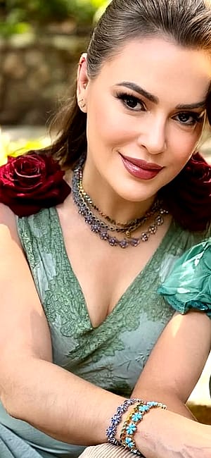 Alyssa Milano, 52'