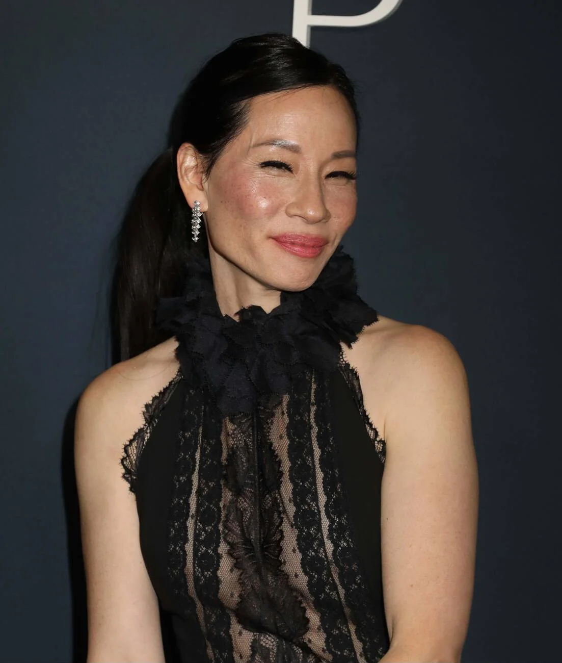 Lucy Liu, 56 picture 2 of 3