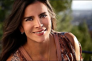 Patricia Velasquez, 54'