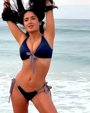 Salma Hayek, 58'