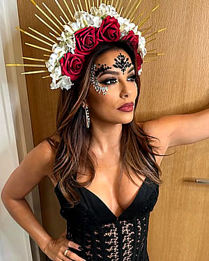 Eva Longoria, 49'