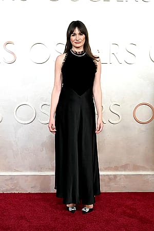 Emily Mortimer, 53'