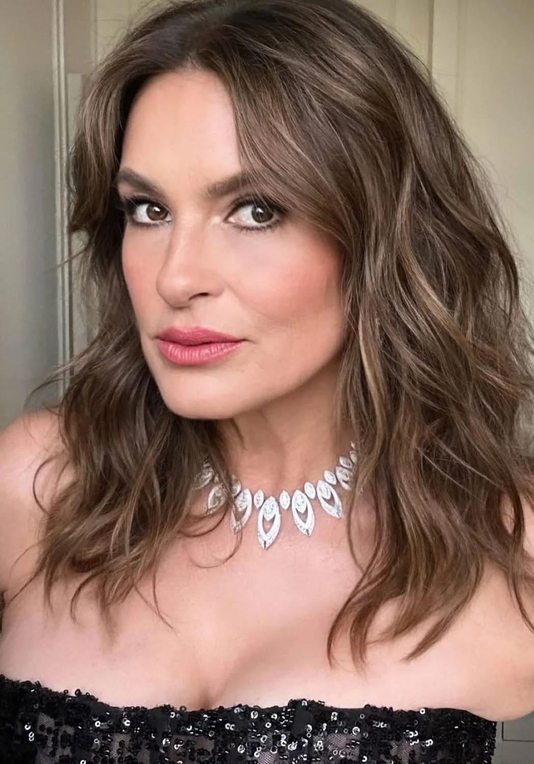Mariska Hargitay, 61 picture 1 of 1