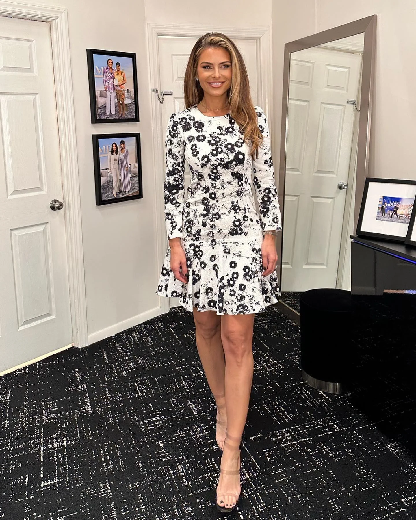 Maria Menounos, 43 picture 5 of 16