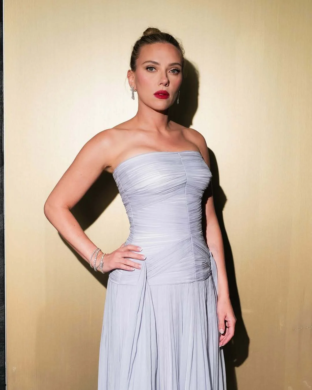 Scarlett Johansson, 40 picture 4 of 6