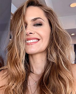 Maggie Lawson, 44'
