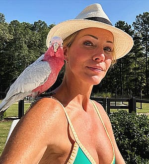 Tricia Helfer, 50'