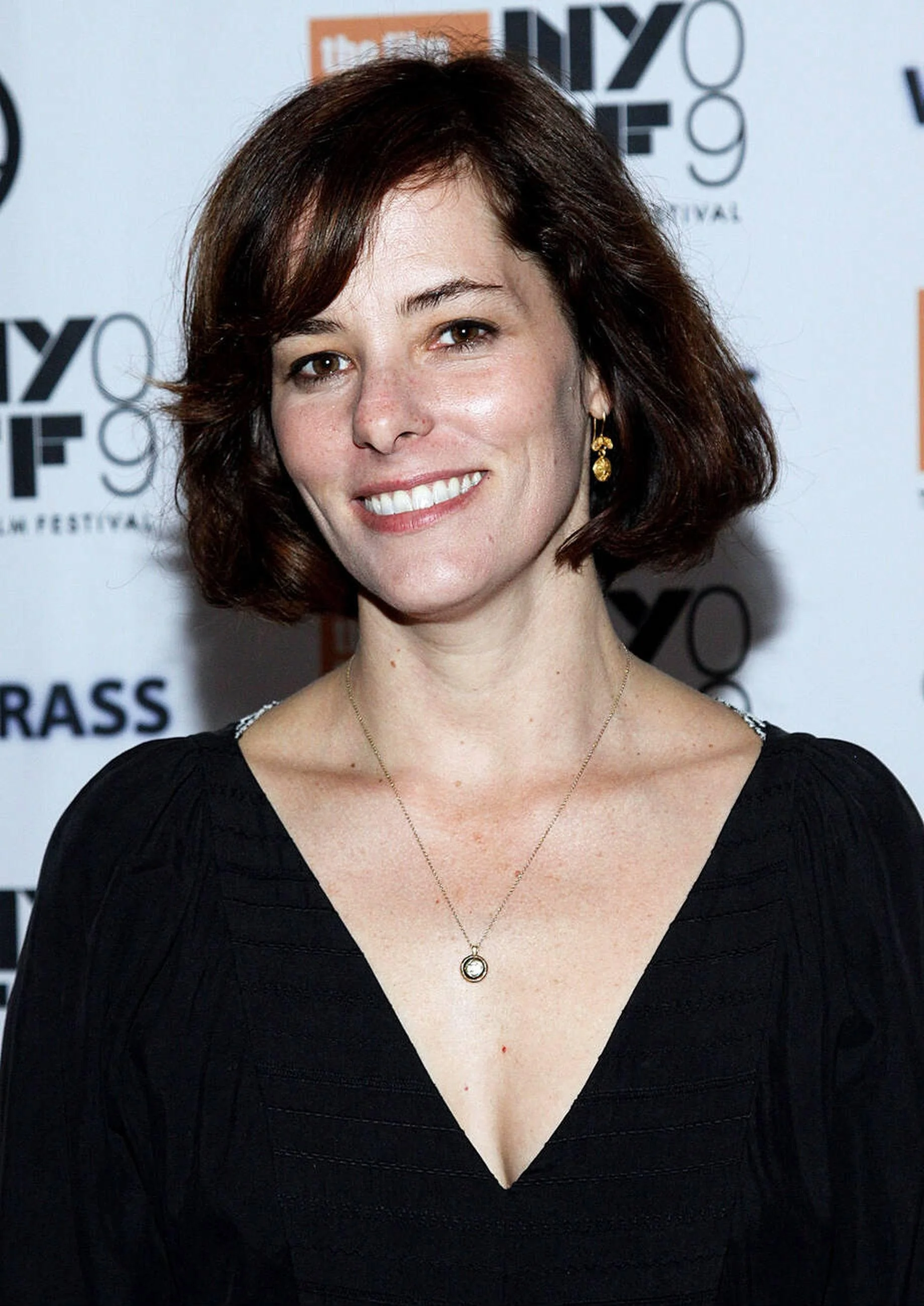 Parker Posey, 40 picture 1 of 1