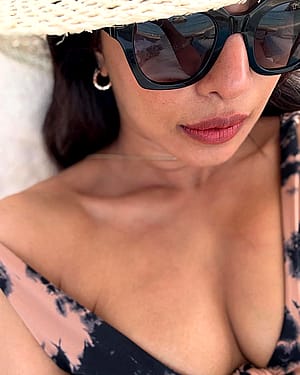 Priyanka Chopra, 42'