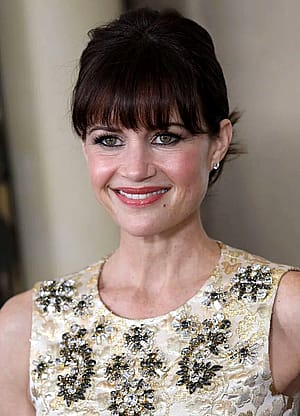 Carla Gugino, 53'