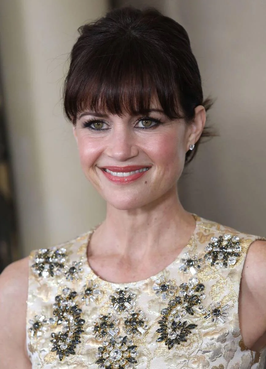 Carla Gugino, 53 picture 1 of 1