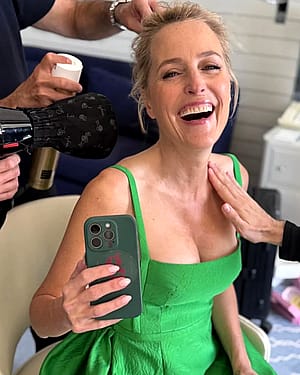 Gillian Anderson, 56'