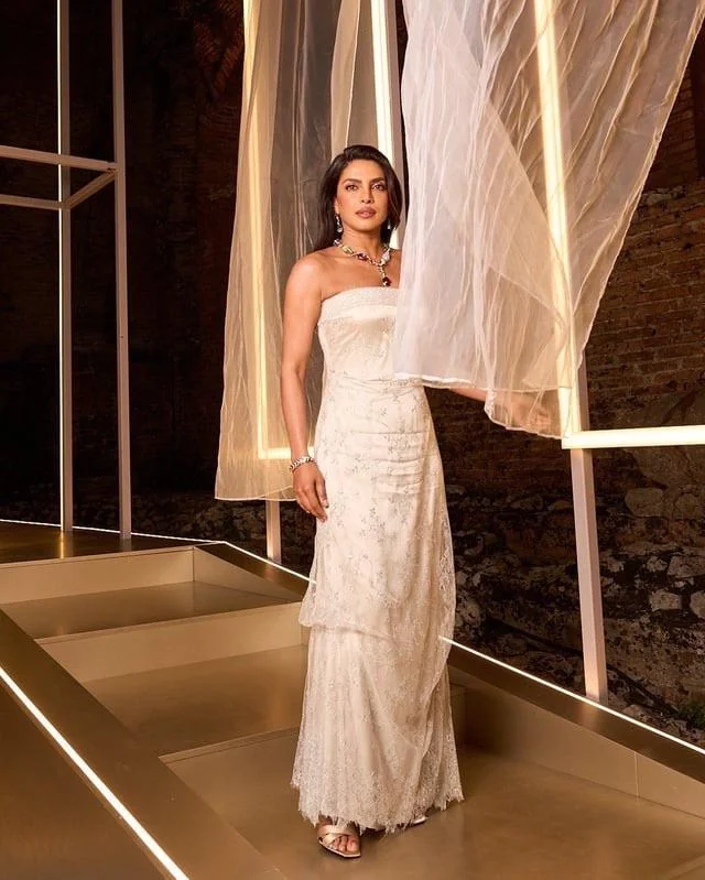 Priyanka Chopra, 42 picture 5 of 6