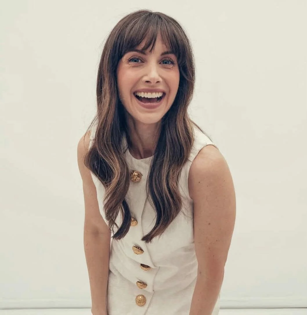 Alison Brie, 42 picture 1 of 4
