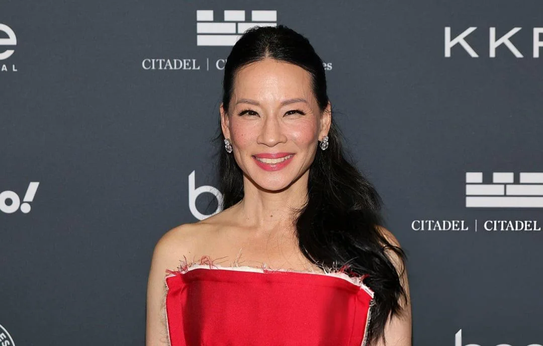 Lucy Liu, 56 picture 1 of 8