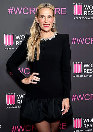 Molly Sims, 51'