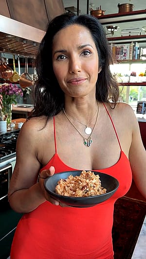 Padma Lakshmi, 54'