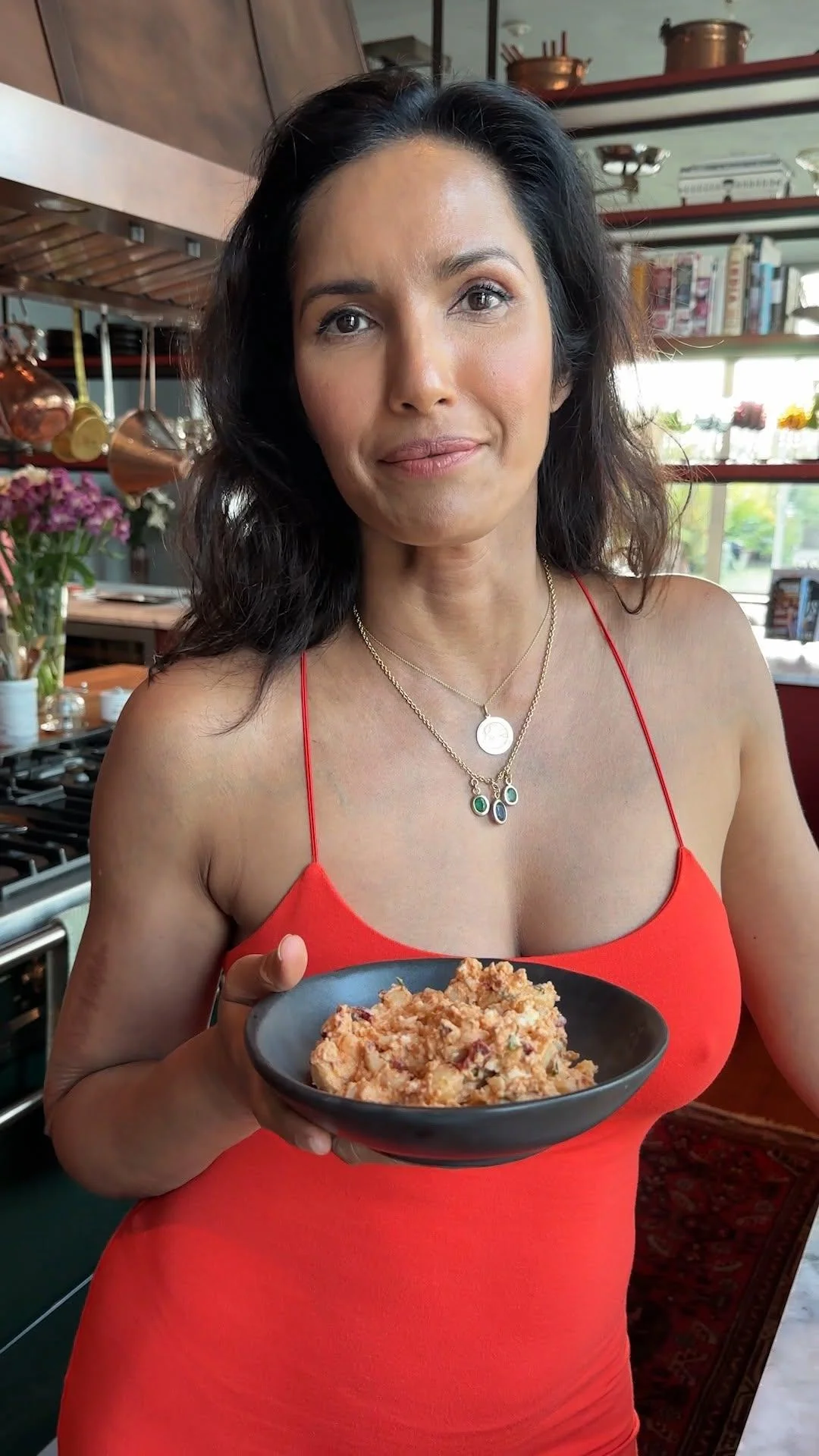 Padma Lakshmi, 54 picture 1 of 1
