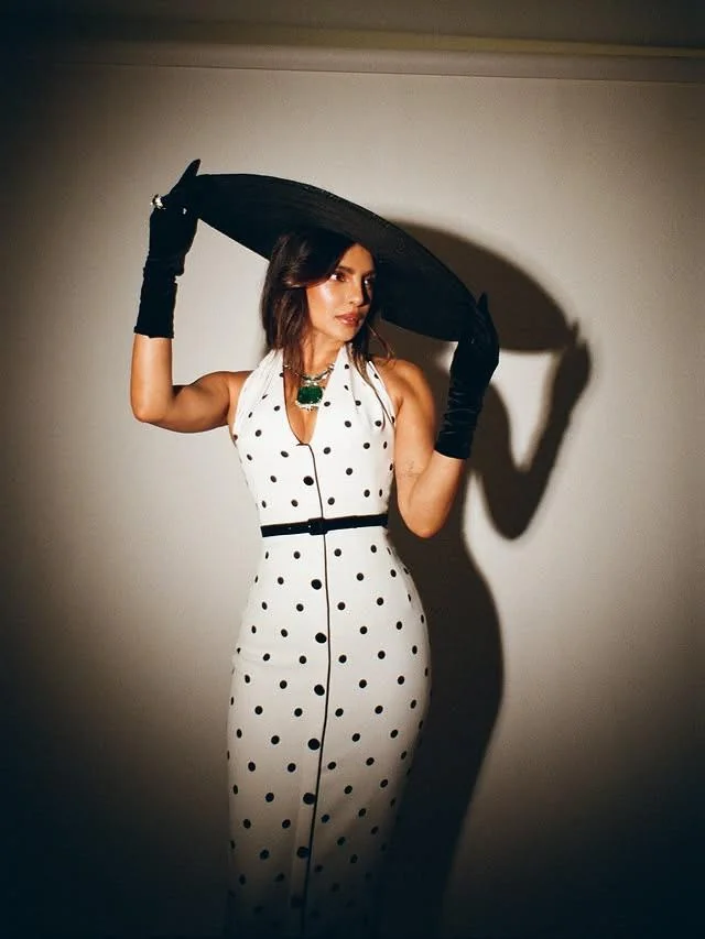 Priyanka Chopra, 42 picture 4 of 5