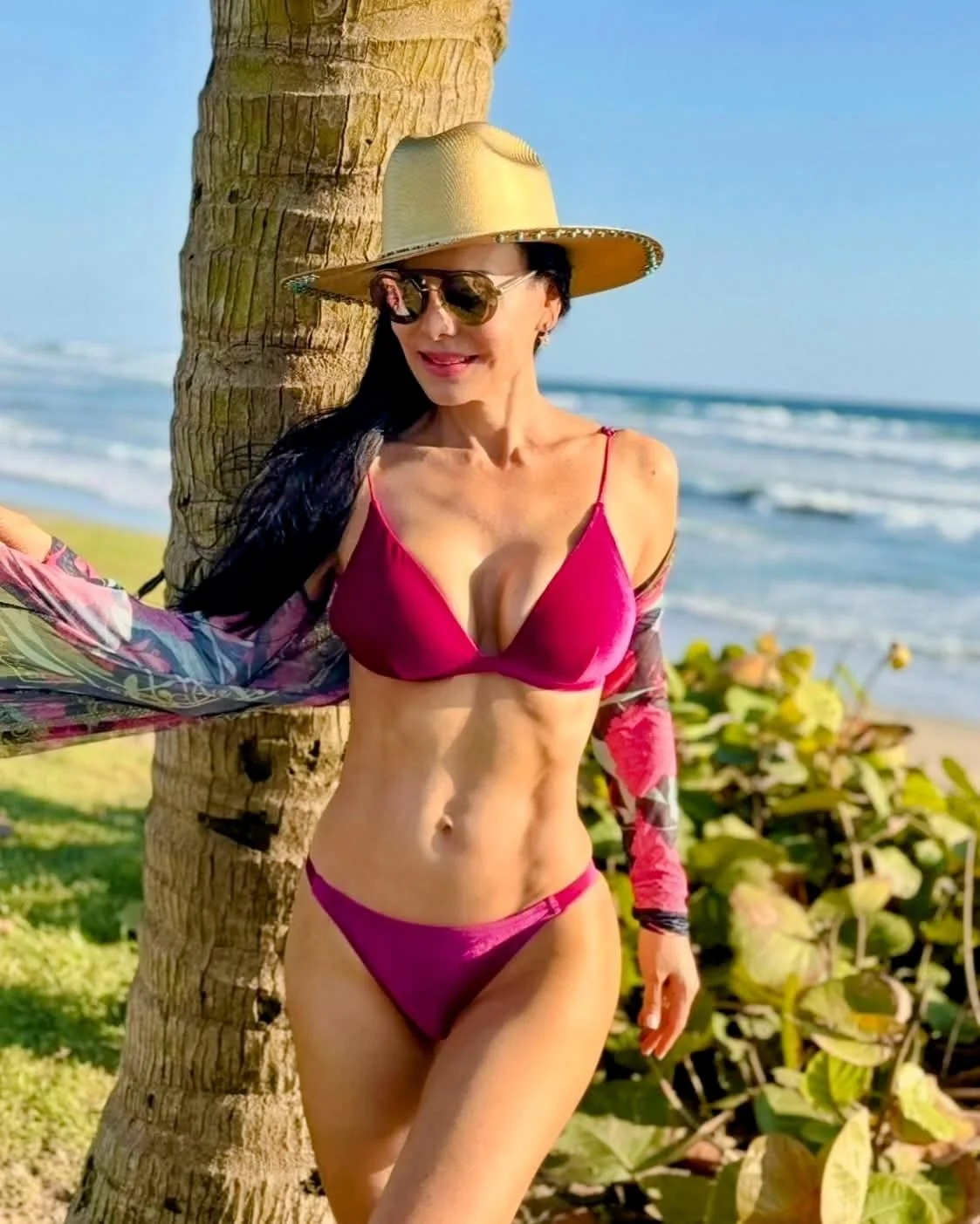 Maribel Guardia, 66 picture 3 of 10
