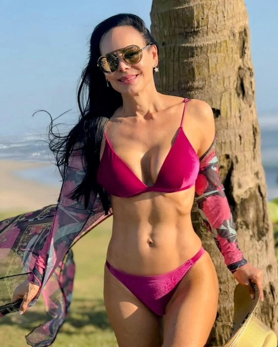 Maribel Guardia, 66 picture 4 of 10