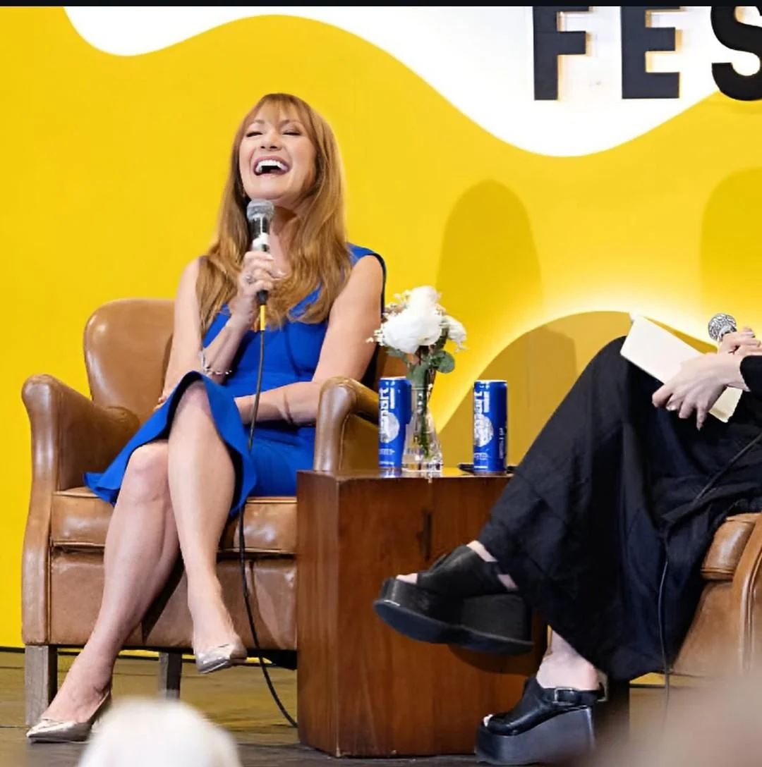 Jane Seymour, 74 picture 4 of 4