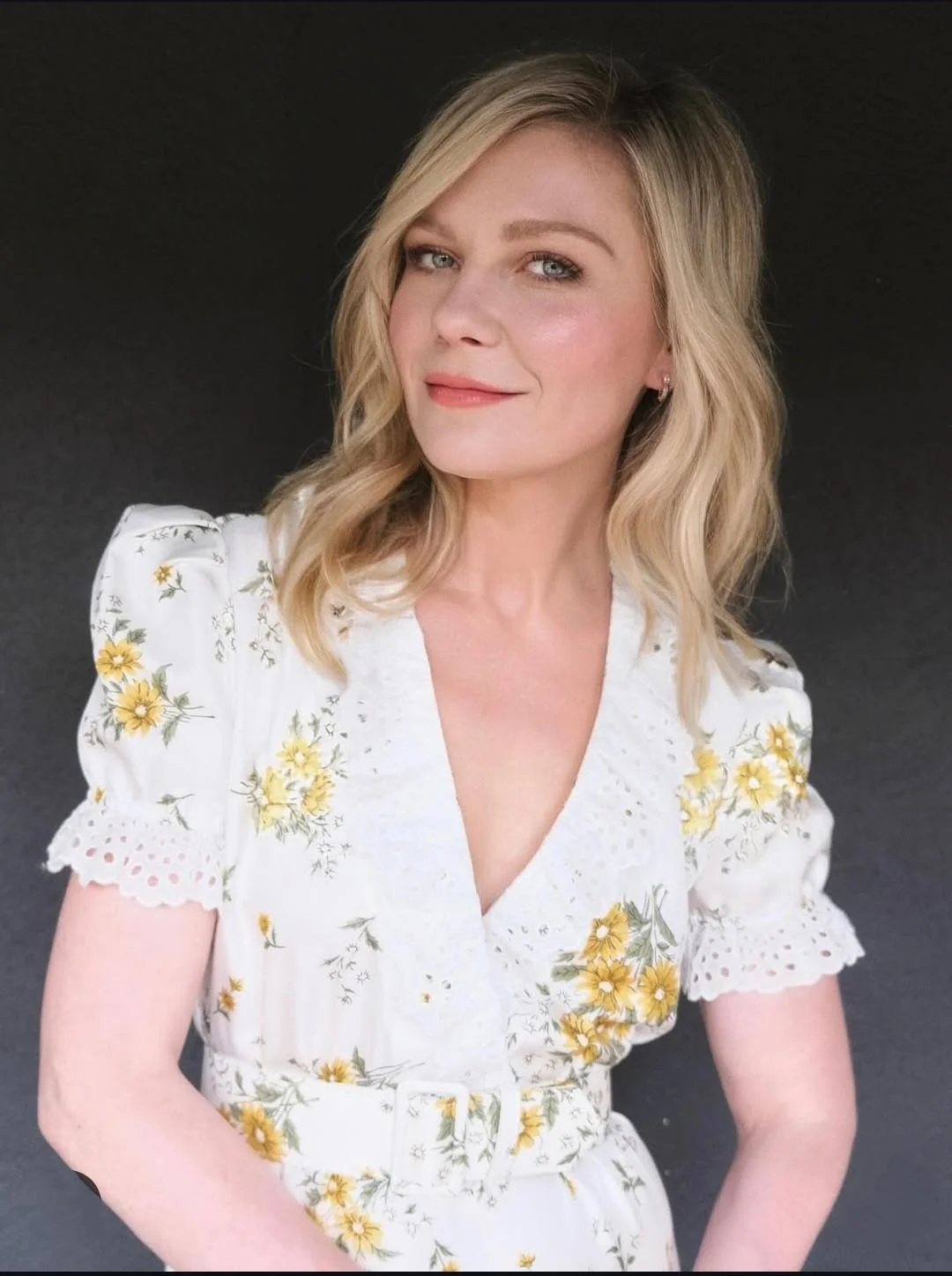 Kirsten Dunst, 43 picture 2 of 2