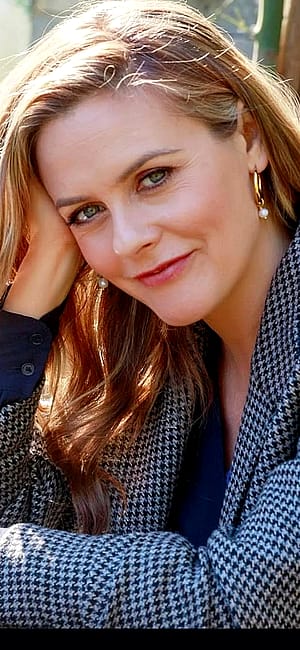 Alicia Silverstone, 48'