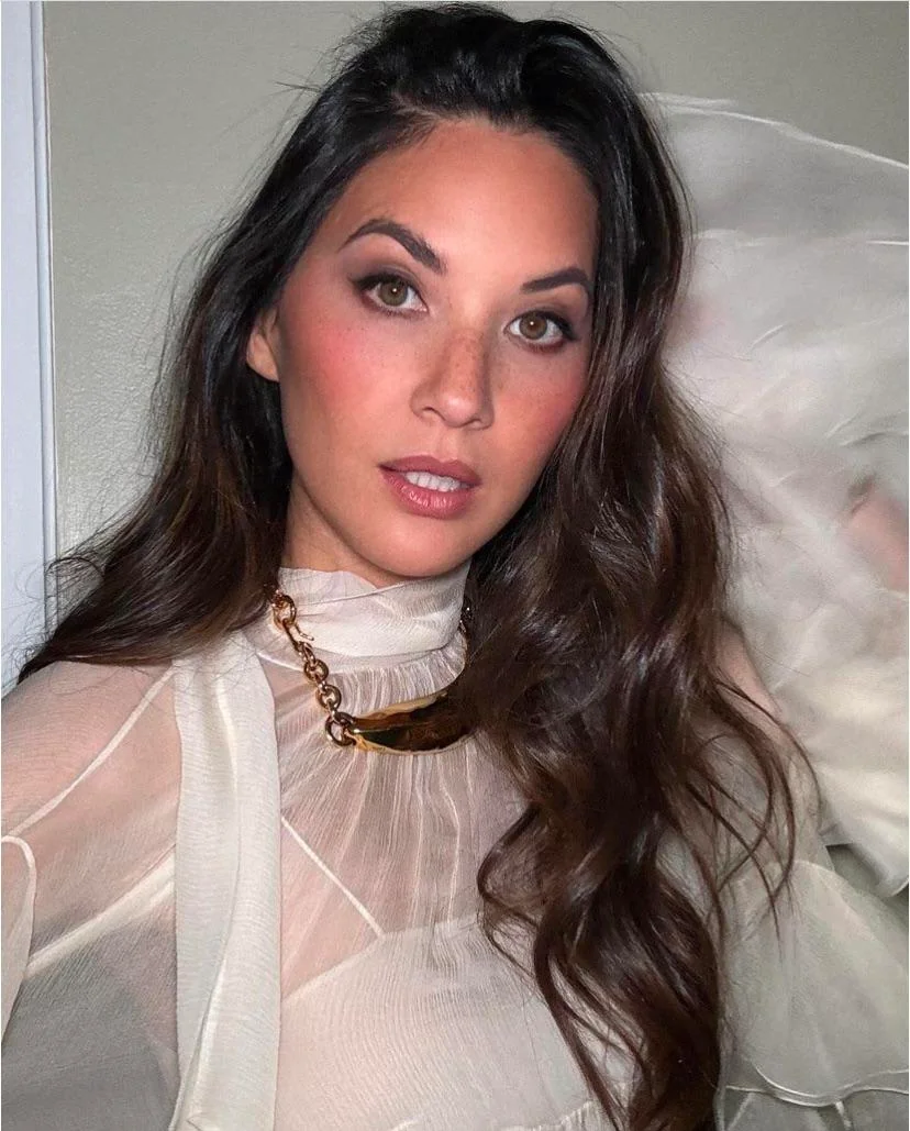 Olivia Munn, 44 picture 1 of 3