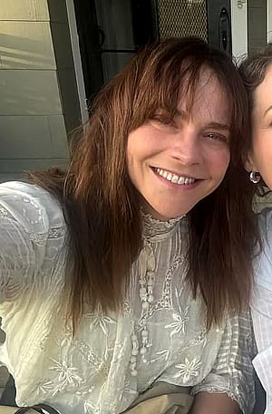Fiona Dourif, 43'