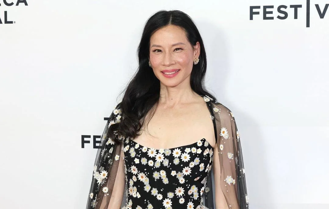 Lucy Liu, 56 picture 4 of 6