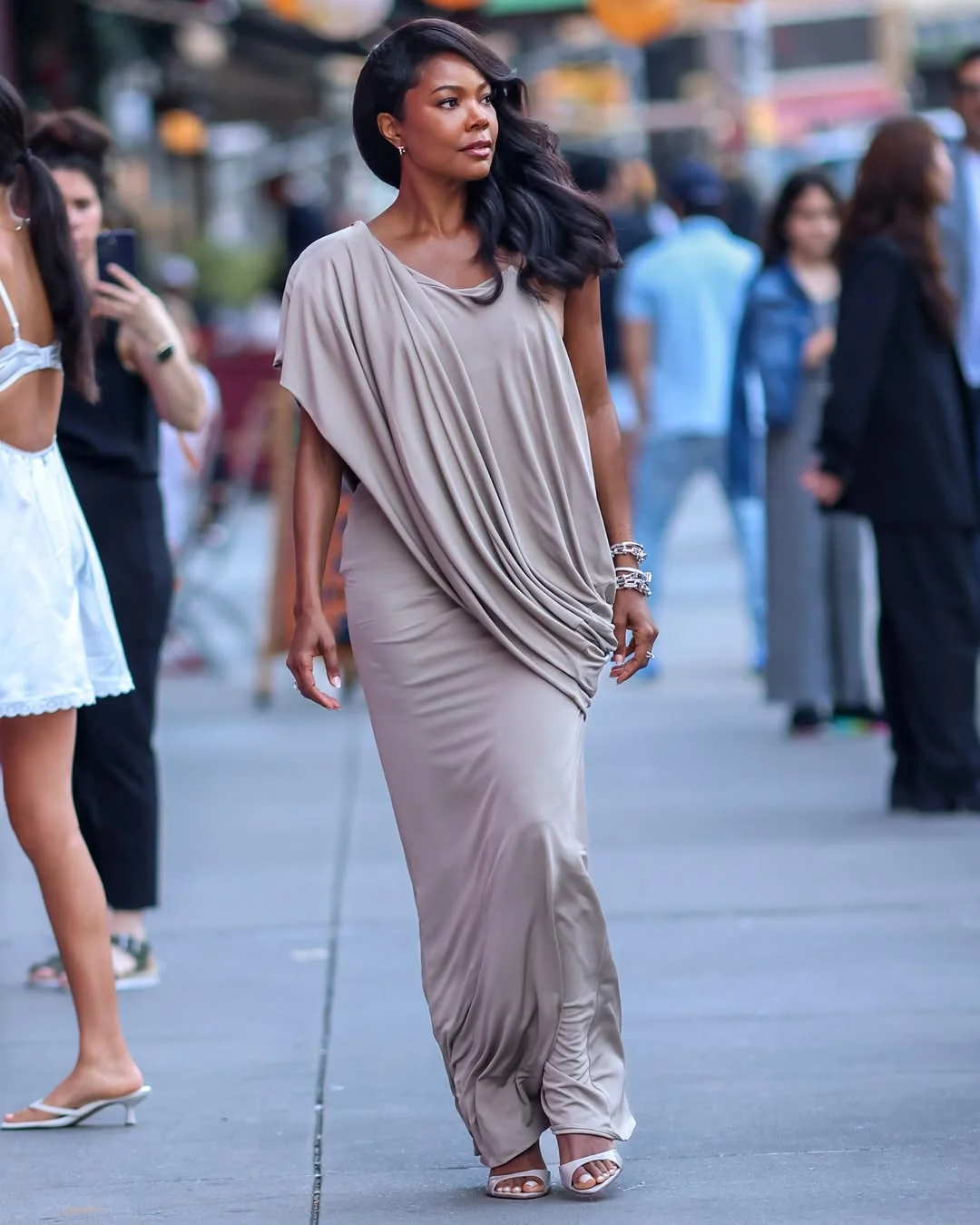 Gabrielle Union, 52 picture 2 of 3