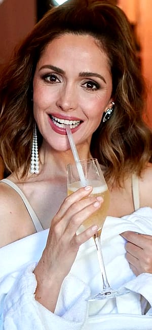Rose Byrne, 45'