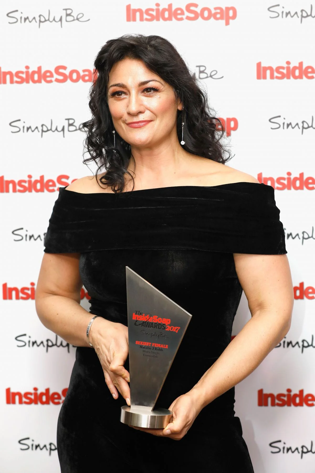 Natalie J Robb, 42 picture 1 of 2