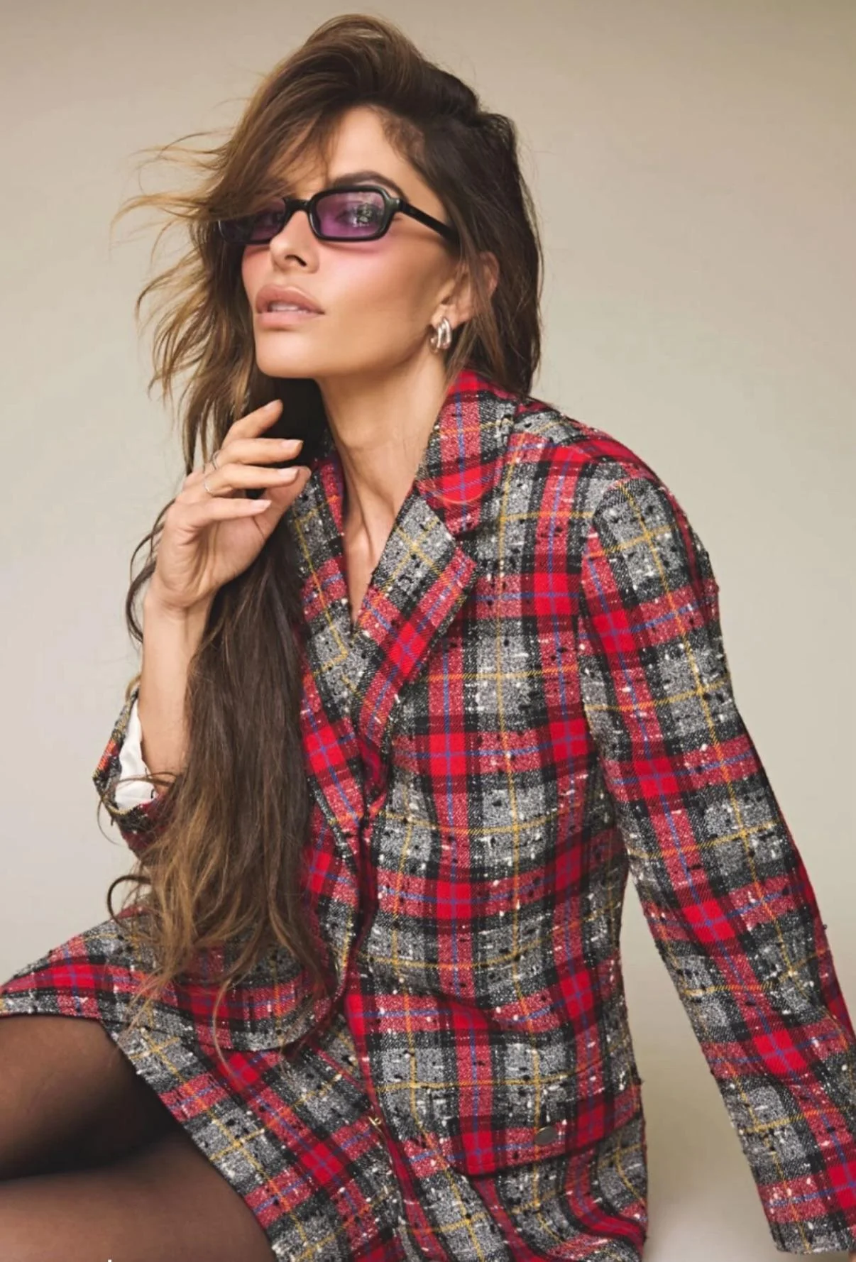 Sarah Shahi, 45 picture 1 of 7