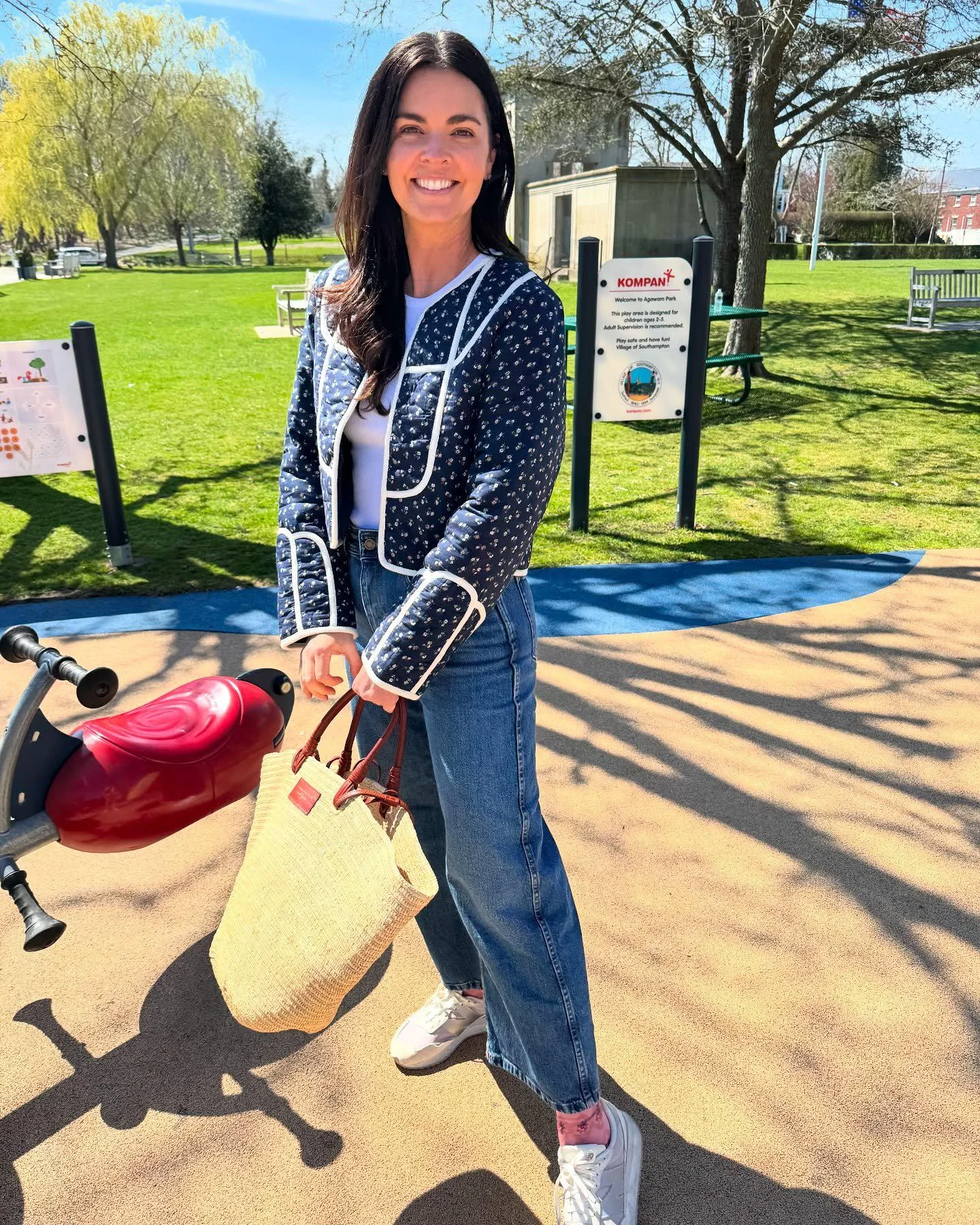 Katie Lee Biegel, 43. picture 1 of 1