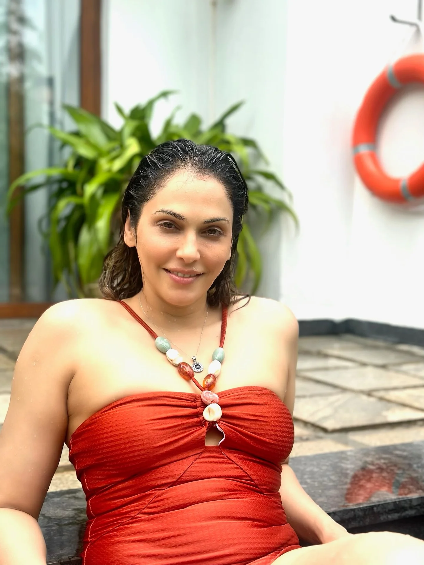 Isha Koppikar, 48 picture 4 of 4