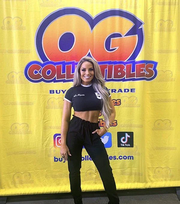 Trish Stratus, 49 picture 1 of 1