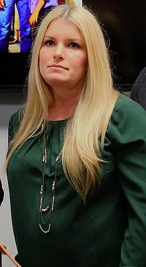 Marissa Miller, 46'