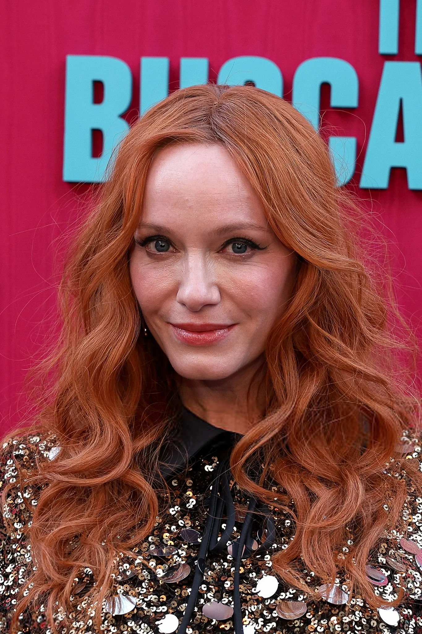 Christina Hendricks, 50 picture 1 of 2